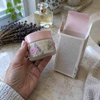 A perfumed neck cream with a long ingredient list